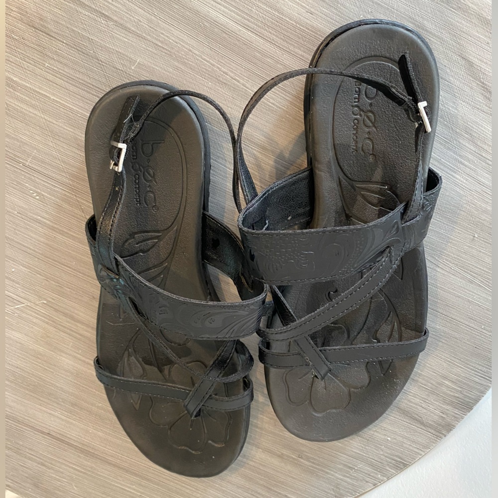 B O C SANDAL WITH DETAIL